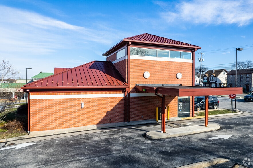 More Photos Of 200 W Ridge Pike, Conshohocken Unknown For Lease