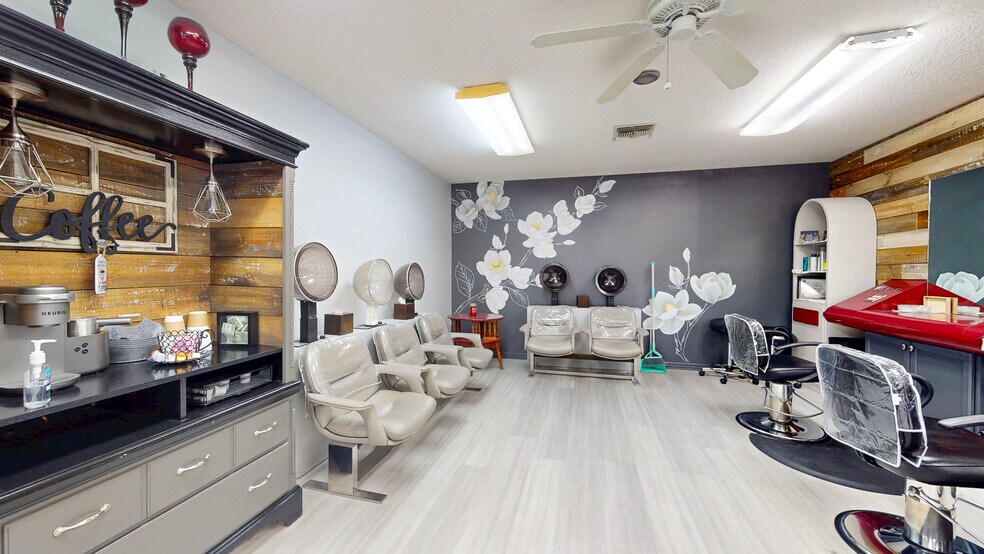 More Photos Of 1430 Morin St, Eustis Freestanding For Sale