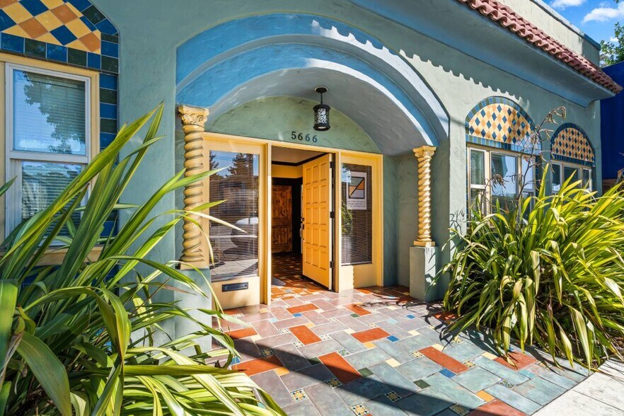 More Photos Of 5666 Telegraph Ave, Oakland Office For Lease