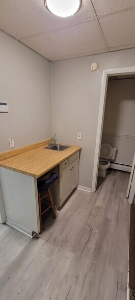 More Photos Of 644 N New St, Bethlehem Storefront For Lease