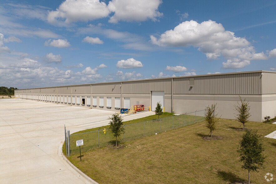 More Photos Of 251 Morgan Lakes Industrial Blvd, Pooler Industrial For Lease