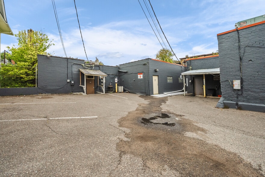 More Photos Of 611-619 Grand Ave, Saint Paul Storefront For Lease