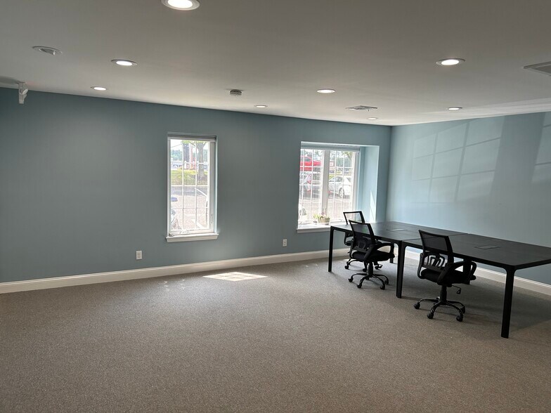 More Photos Of 1 Bethany Rd, Hazlet Office For Lease
