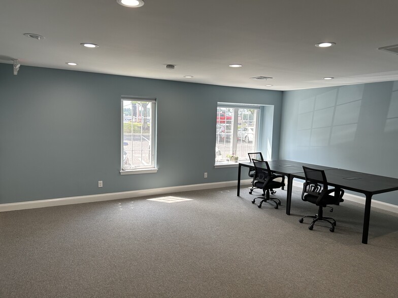 More Photos Of 1 Bethany Rd, Hazlet Office For Lease