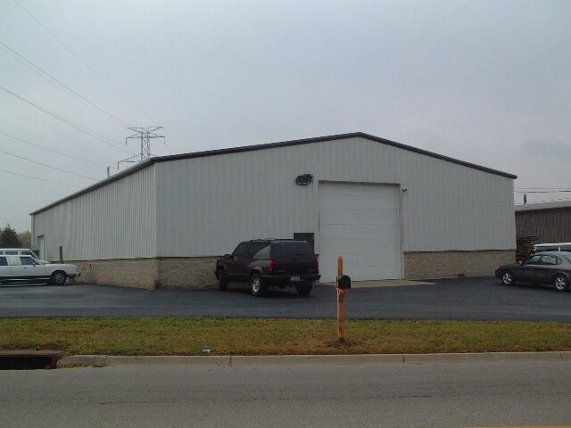 Primary Photo Of 410-420 Conover Dr, Franklin Industrial For Lease