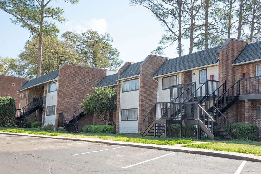 More Photos Of 2731 S Blair Stone Rd, Tallahassee Apartments For Sale