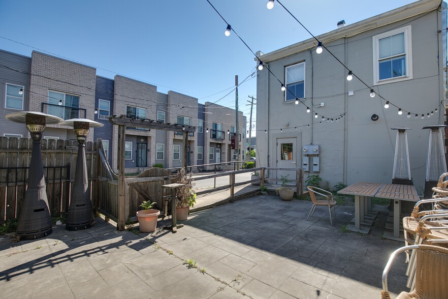 More Photos Of 618 N 1st St, Richmond Storefront Retail Residential For Sale