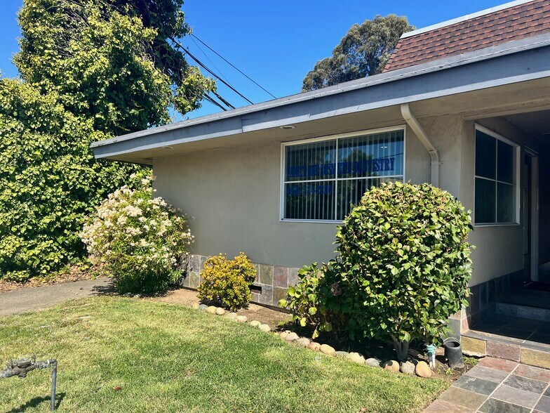 More Photos Of 3455 Pacific Blvd, San Mateo Medical For Lease