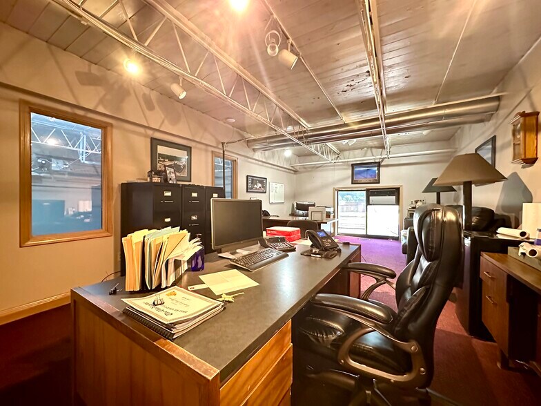 More Photos Of 2821 Garland St, Niles Auto Repair For Sale