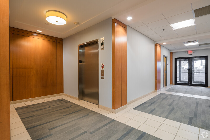 More Photos Of 16721-16765 Main St, Wildwood General Retail For Sale