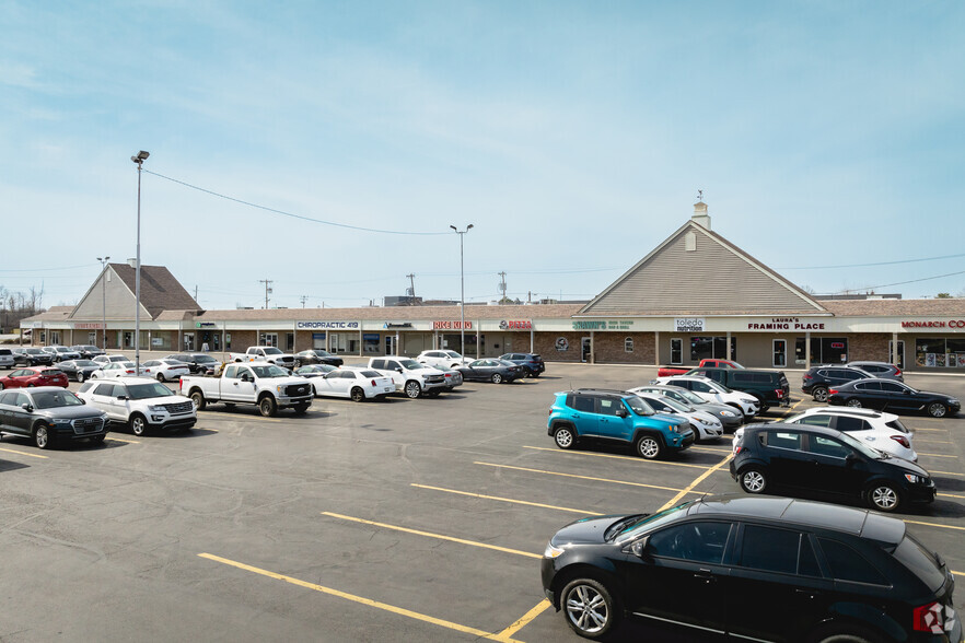 Primary Photo Of 4400 Heatherdowns Blvd, Toledo Storefront For Lease