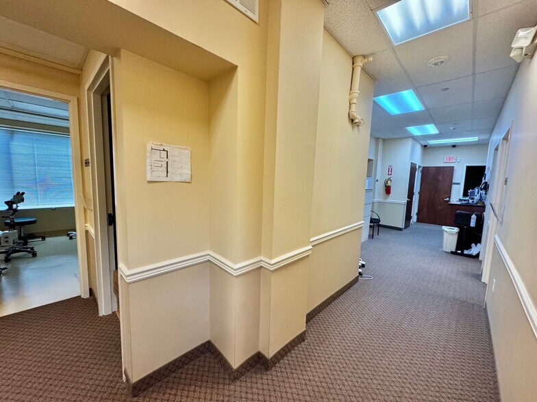 More Photos Of 191 Herricks Rd, New Hyde Park Medical For Sale