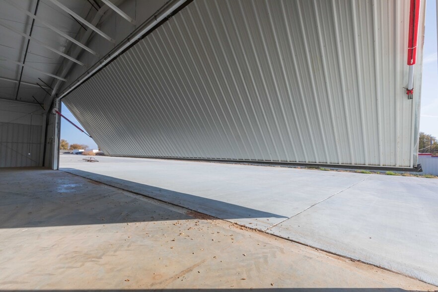 More Photos Of 3409 Airway Blvd, Amarillo Warehouse For Lease