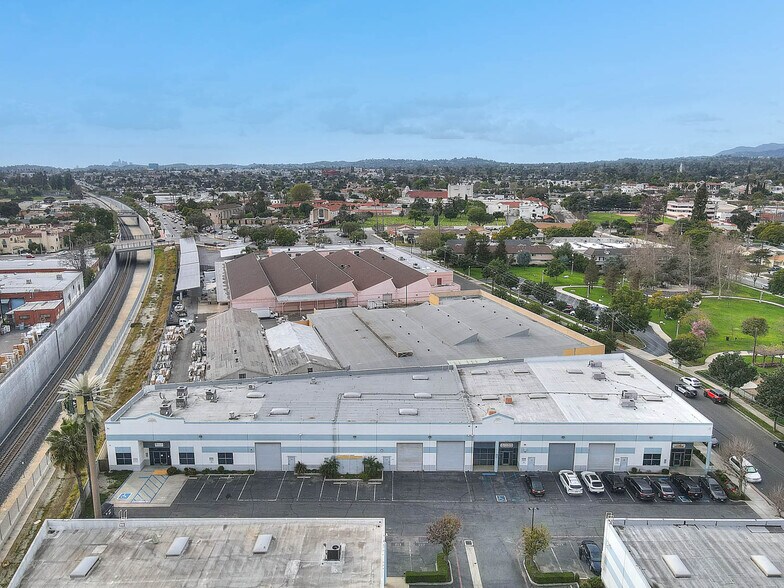 More Photos Of 236 Clary Ave, San Gabriel Warehouse For Lease