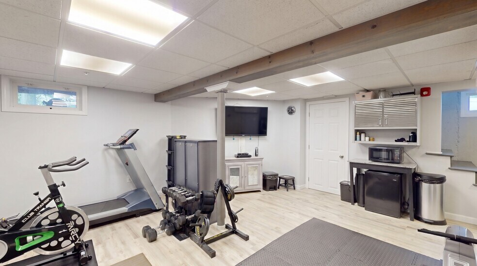 More Photos Of 400 Main St, Reading Office Residential For Sale