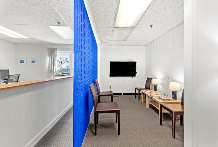 More Photos Of 111 Boston Post Rd, Sudbury Office For Sale