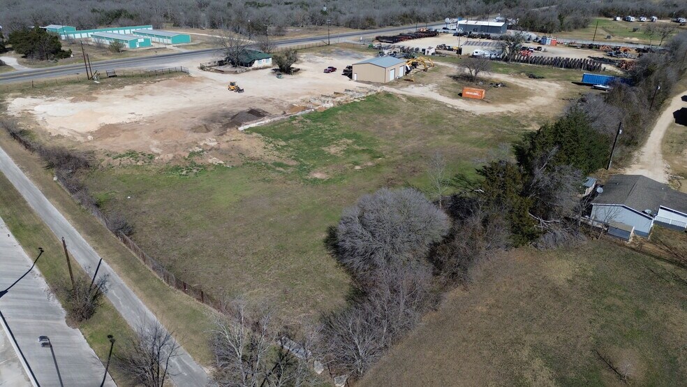 More Photos Of 1951 S Magnolia Ave, Luling Land For Sale
