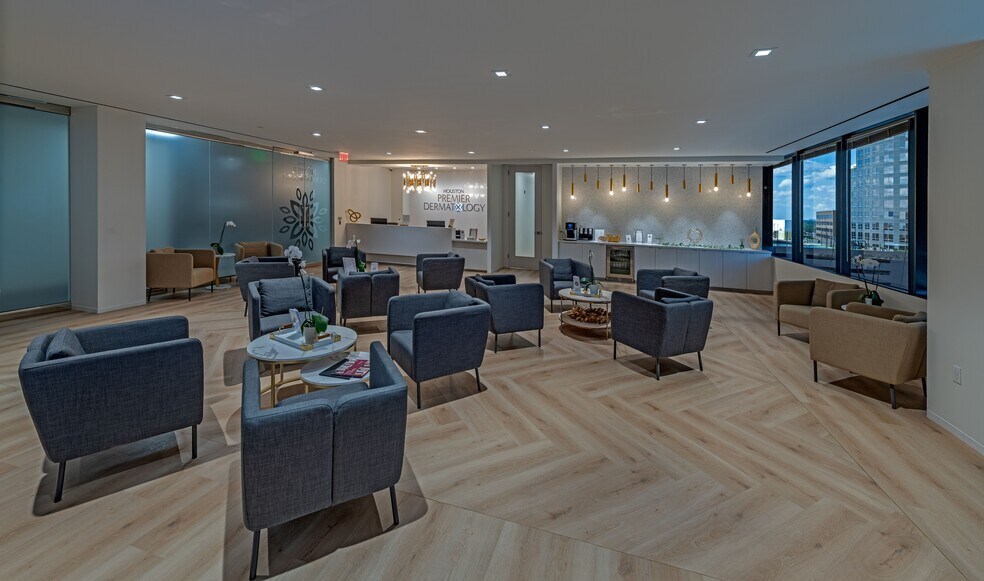 More Photos Of 1800 Bering Dr, Houston Office For Sale