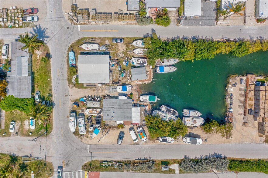 Primary Photo Of 24931 Overseas Hwy, Summerland Key Restaurant For Lease