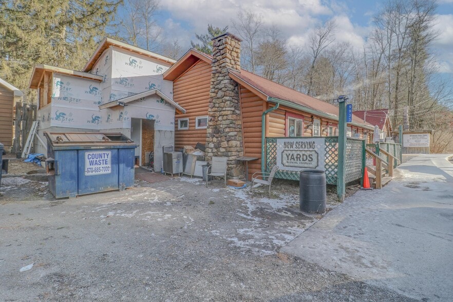 More Photos Of 9933 Bear Creek Blvd, Bear Creek Township Restaurant For Sale