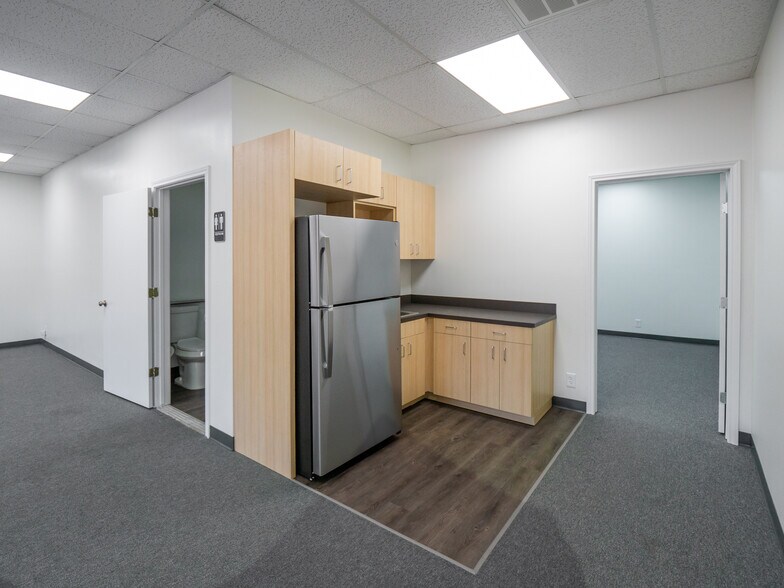 More Photos Of 3905 Warehouse Row, Austin Warehouse For Lease