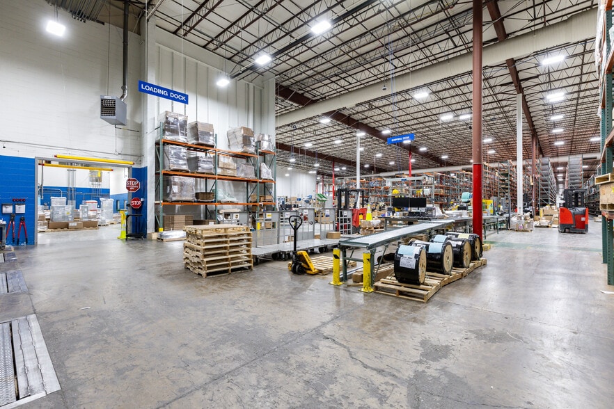 More Photos Of 212 W Newberry Rd, Bloomfield Manufacturing For Sale