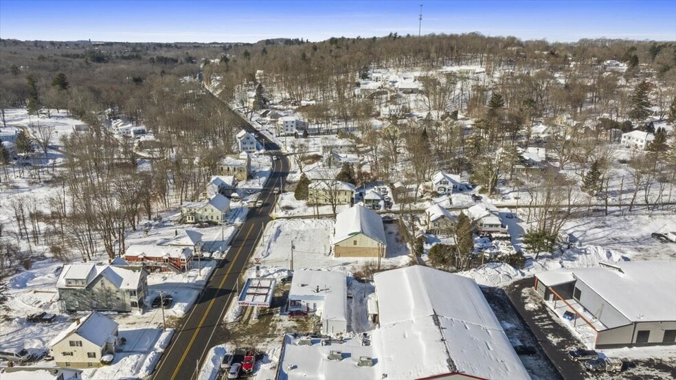 More Photos Of 210 Main St, Leicester Flex For Sale