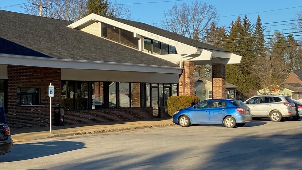 More Photos Of 9-15 Village St, Concord Restaurant For Lease