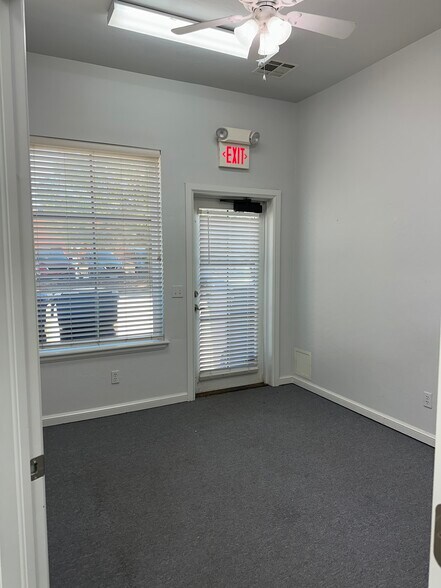 More Photos Of 13838 Quail Pointe Dr, Oklahoma City Medical For Lease