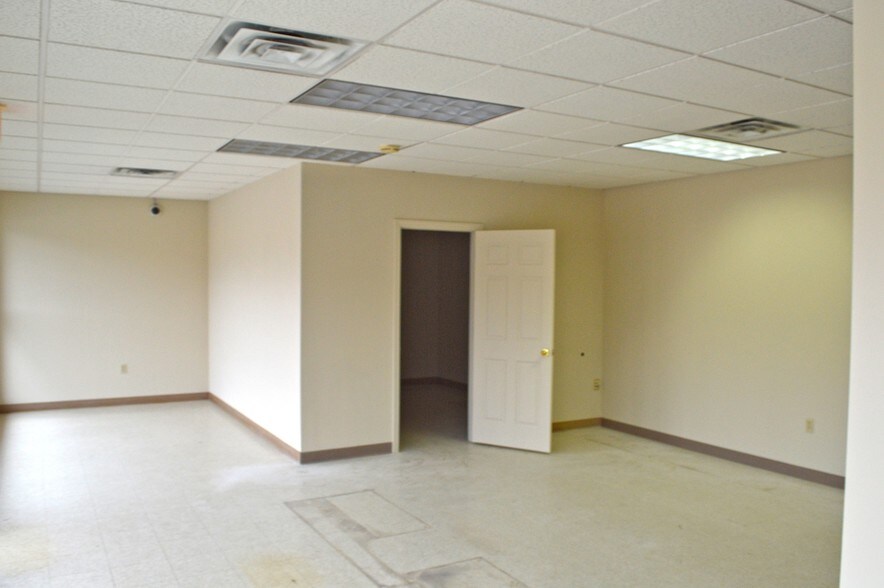 More Photos Of 1025 Jefferson Ave, Washington Medical For Sale
