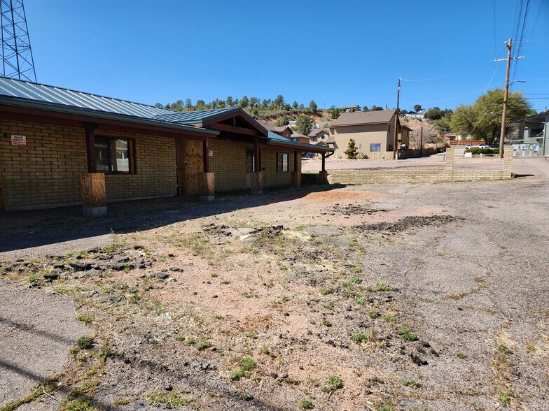 Primary Photo Of 704 S Meadow St, Payson Office For Sale