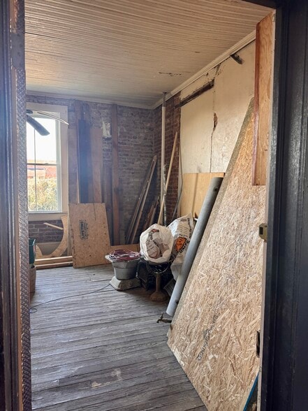 More Photos Of 2720 Cleveland St, Elloree Storefront Retail Residential For Sale