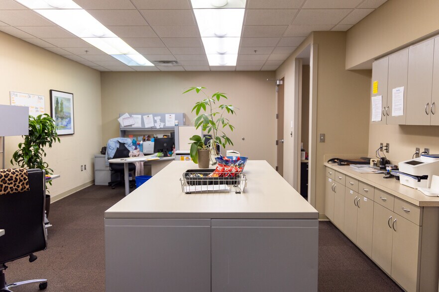 More Photos Of 3031 New Bern Ave, Raleigh Medical For Lease