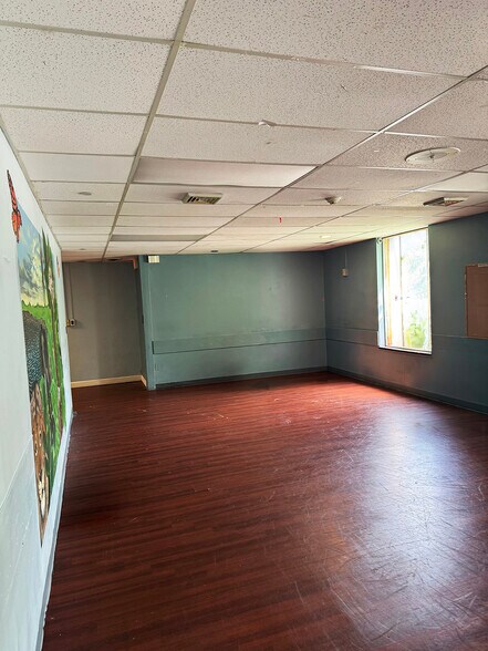 More Photos Of 221 N Washington St, Marion Apartments For Sale