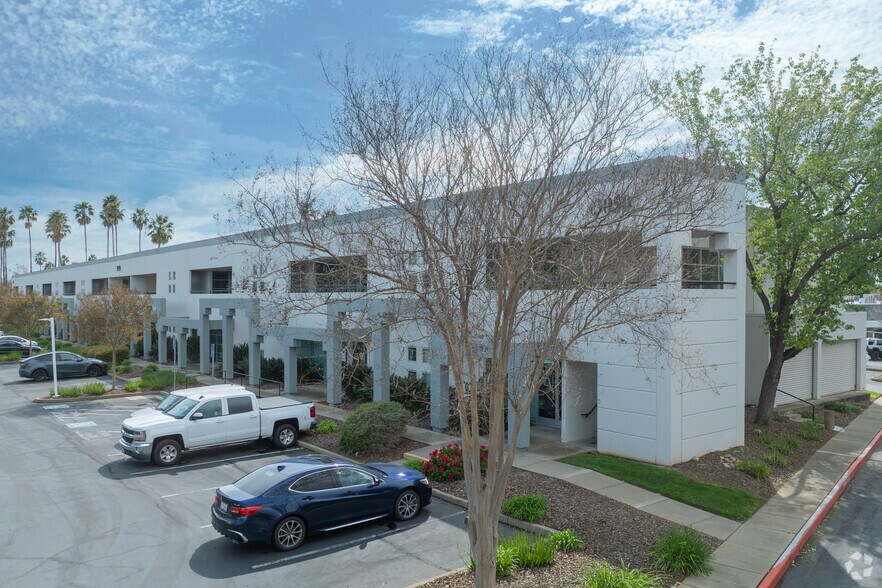 More Photos Of 3050 Fite Cir, Sacramento Unknown For Lease