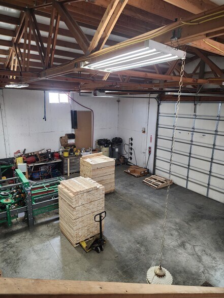 More Photos Of 335 E B Cir, Pasco Warehouse For Sale