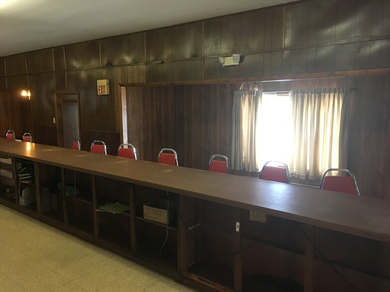 More Photos Of 4014 Mountville Rd, Jefferson Restaurant For Lease