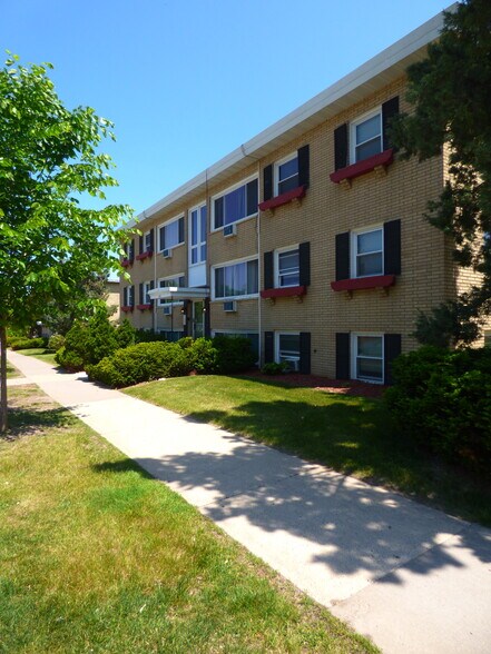 More Photos Of 458 English St, Saint Paul Apartments For Sale