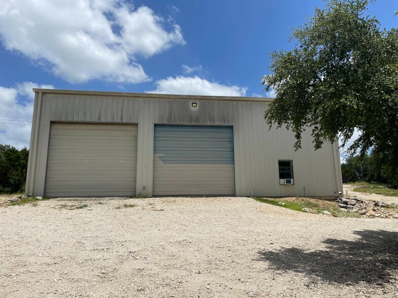 More Photos Of 4365 E Evans Rd, San Antonio Flex For Lease
