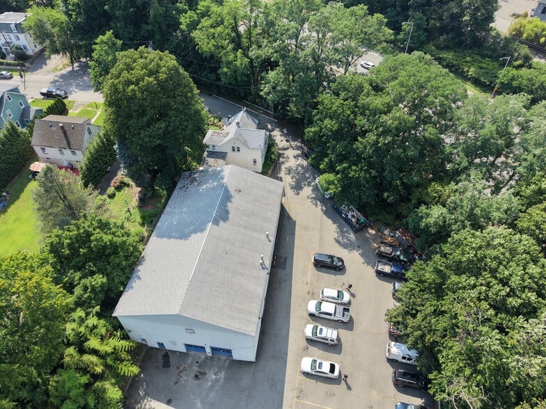More Photos Of 23 Malcolm St, Morristown Industrial For Sale