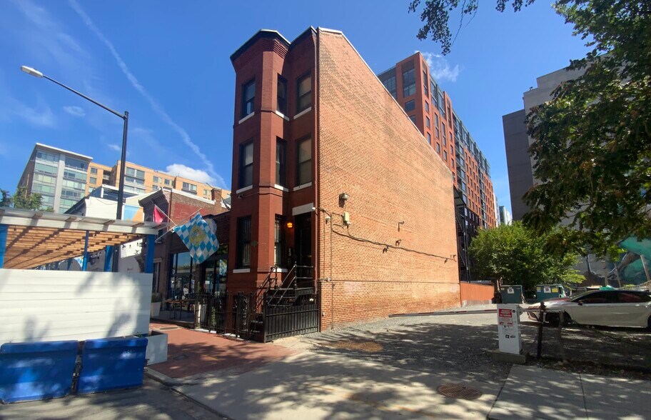 Primary Photo Of 915 5th St NW, Washington Office For Lease