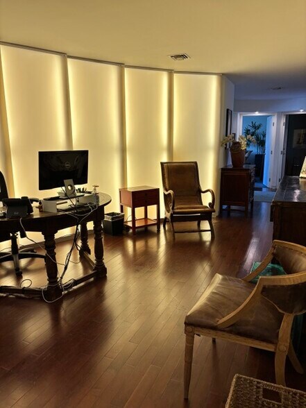 More Photos Of 1321 7th St, Santa Monica Office For Lease