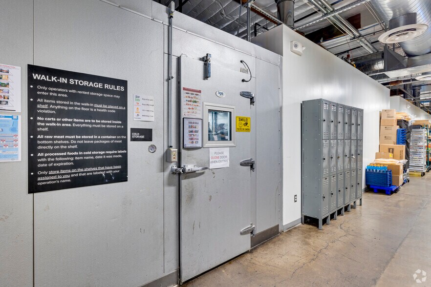 More Photos Of 720 W Highland Ave, Phoenix Food Processing For Lease