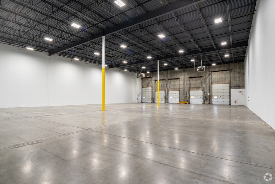 More Photos Of 575 SW Old Highway 8, New Brighton Distribution For Lease