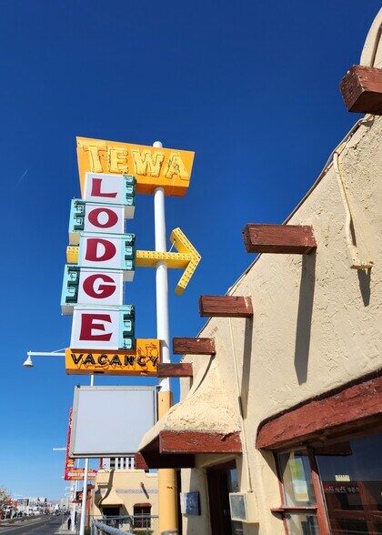 More Photos Of 5715 Central Ave NE, Albuquerque Hotel For Sale