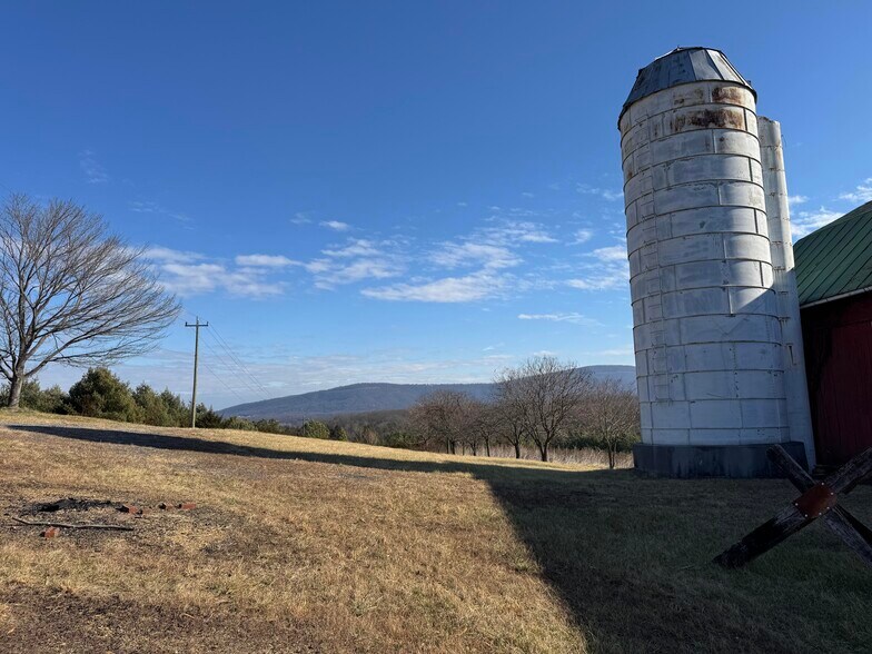 More Photos Of 461 Thunderbird Rd, Bentonville Land For Sale