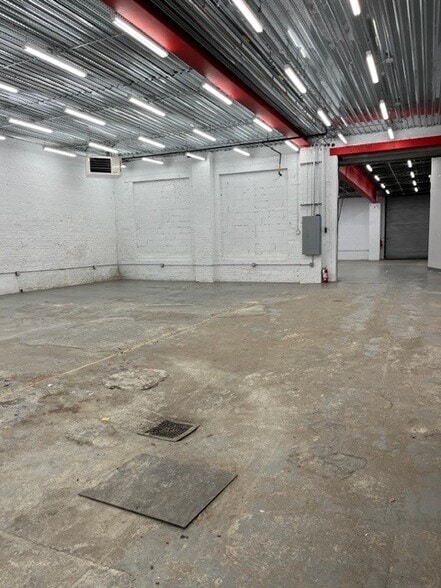 More Photos Of 3739-3741 White Plains Rd, Bronx Manufacturing For Lease