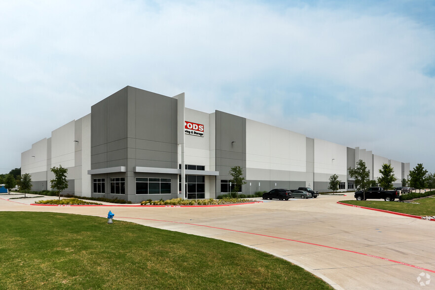 Primary Photo Of 1600 S Airport Dr, McKinney Warehouse For Lease