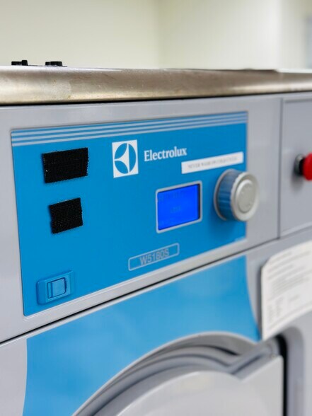 More Photos Of 4450 Rhea County Hwy, Dayton Hotel For Sale