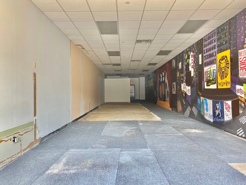 More Photos Of 3021-3023 Jericho Tpke, East Northport Storefront For Lease